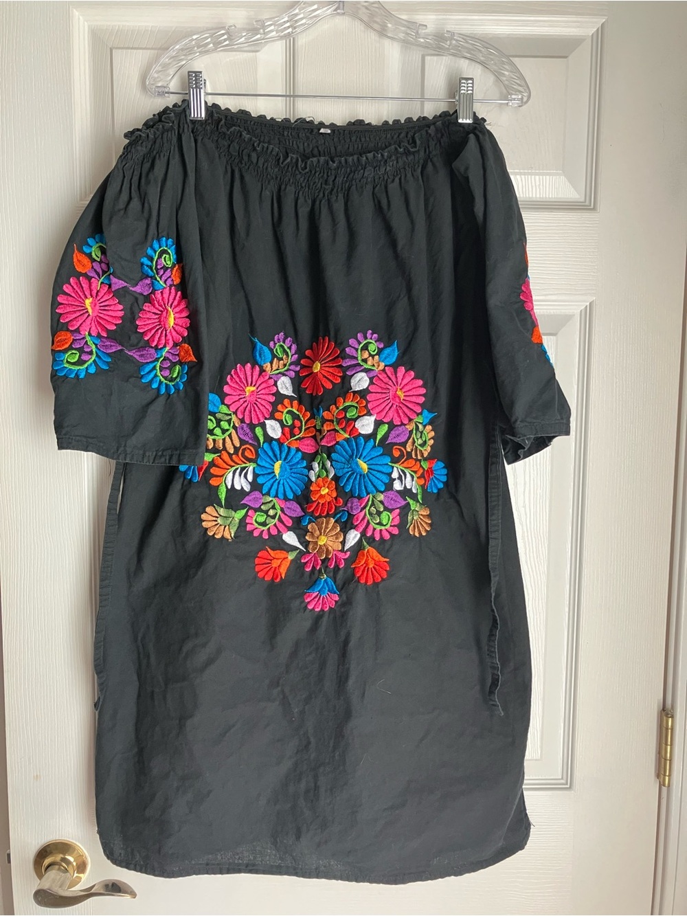 Embroidery dress